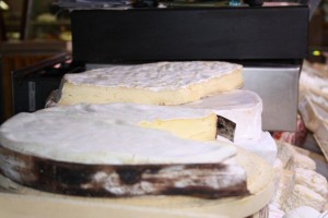 Fresh speciality cheeses from Panier